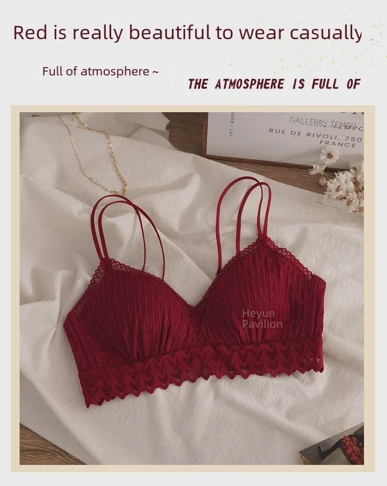 Women's Sexy Lace Red Bra Set - No Steel Ring, Side-Collecting Design