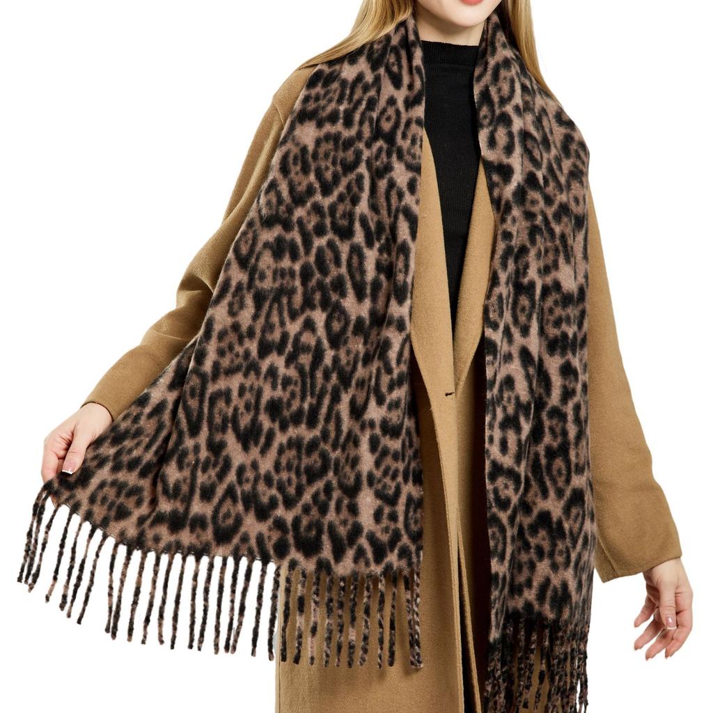 New fashion leopard print scarf women's 2025 winter versatile thickened imitation cashmere shawl dual-purpose scarf