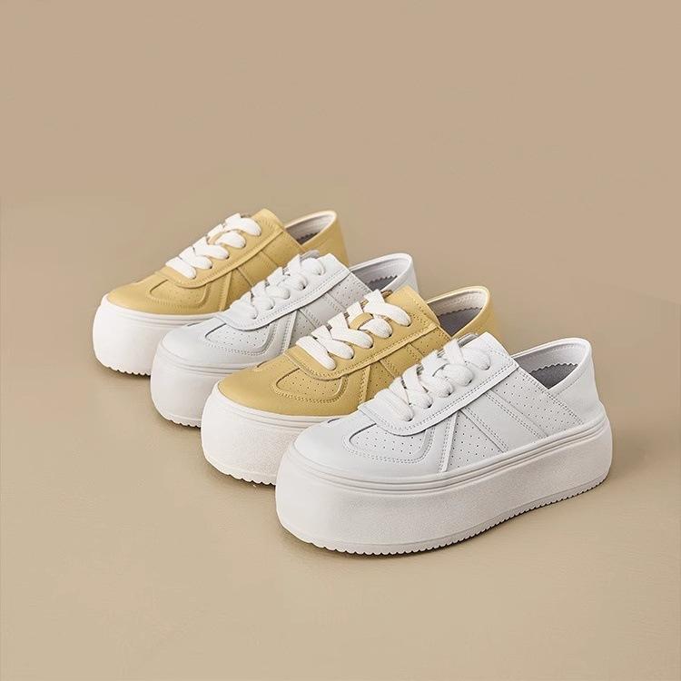 With skirt little white shoes women's spring and summer lightweight thick baseplate shoes 2025 new versatile soft sole yellow sports and leisure shoes