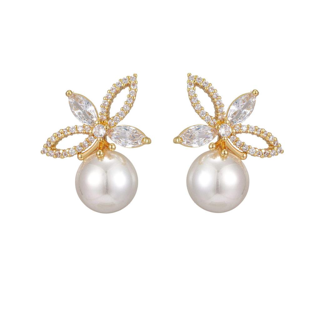 Elegant Zirconia French Flower Pearl Earrings for Women - Unique, High-End Studs with Gentle Niche Design