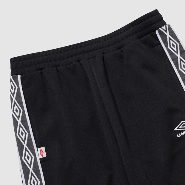 UMBRO Hbl Side Diamond Track Pants Black (Uq123Cfp22)