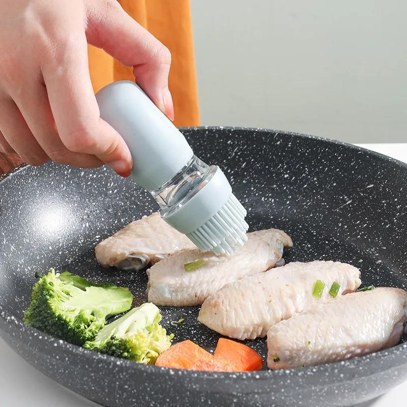 TINMIX Distributore di olio con spazzola – 2 in 1 in vetro per olio d'oliva e contenitore con pennello in silicone per cucina, barbecue, grigliate, cottura e cottura, T-OB22, bianco