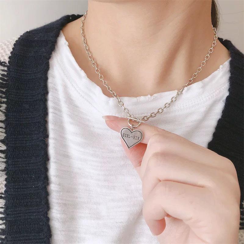 S925 Silver Retro Circle Necklace – Women's Elegant Clavicle Chain, Light Luxury Trendy Sweater Accessory