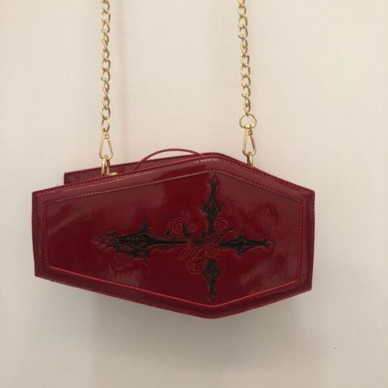 Shoulder Bags New Fashion Lacquer Embroidered Coffin Bag Red Punk Dark Makeup Bags Women's Leisure Versatile Handheld Bags
