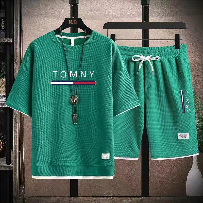 Nuovo set estivo traspirante da uomo a maniche corte e pantaloncini, alla moda, per esterni, spiaggia, casual, completo da uomo 2026