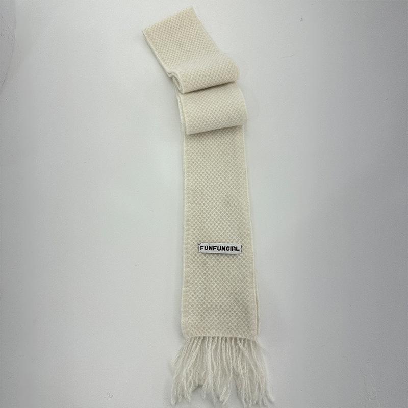 

Autumn and winter scarf women s wool high-end fashion shawl warm versatile knitted scarf білий