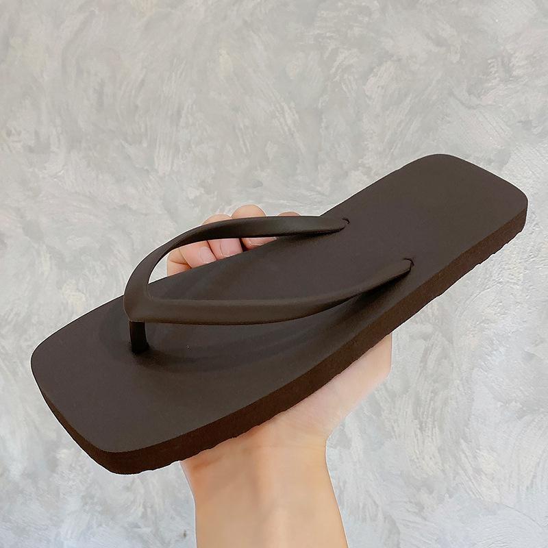 Flip-flops women's summer new non-slip outdoor wear solid color pinched feet seaside beach couple men's cool slippers