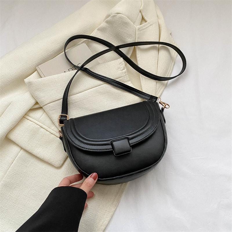 Модная женская сумка-седло из ПУ кожи Универсальная сумка через плечо на магнитной застежке чёрный