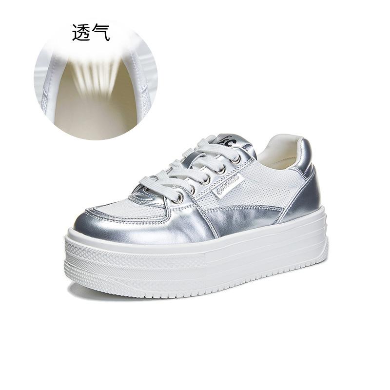 

Foam sole leather little white shoes women s 2025 summer new sports breathable platform shoes women s casual versatile shoes children 35 серебряный