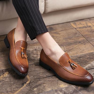 Fashion Luxury Brand Loafers Slip-on Fringed Leather Shoes Woven Moccasin High-end British Style Thick Bottom Pointed Toe Designer Shoes