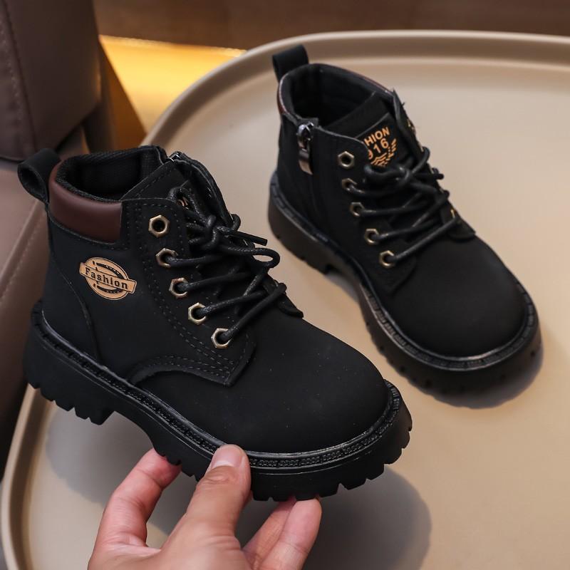 

Детские ботинки Мартин 2025 Весна и Осень Новые Девичьи Короткие Ботинки Мода Для Детей Среднего и Старшего Возраста Британский Стиль Маленькие Желтые Ботинки Мальчиковые Lea 26-30 yards, 5 pairs in one hand чёрный