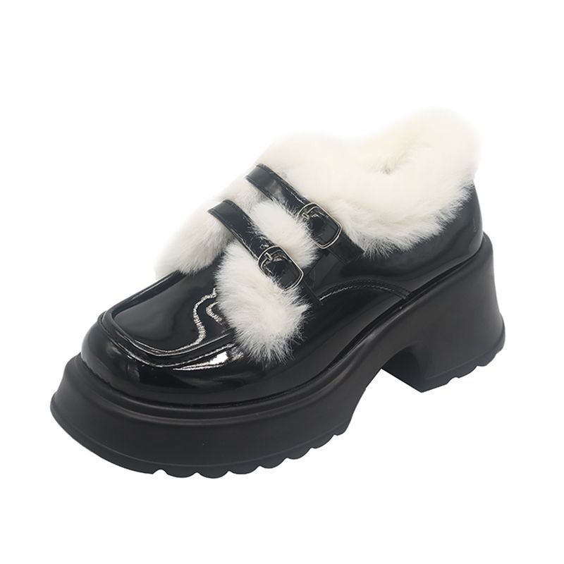 Velvet Sweet and Cool Platform Small Leather Shoes for Women's Winter 2025 New British Student Skirt Versatile Patent Leather Soft Sister Jk Single Sh