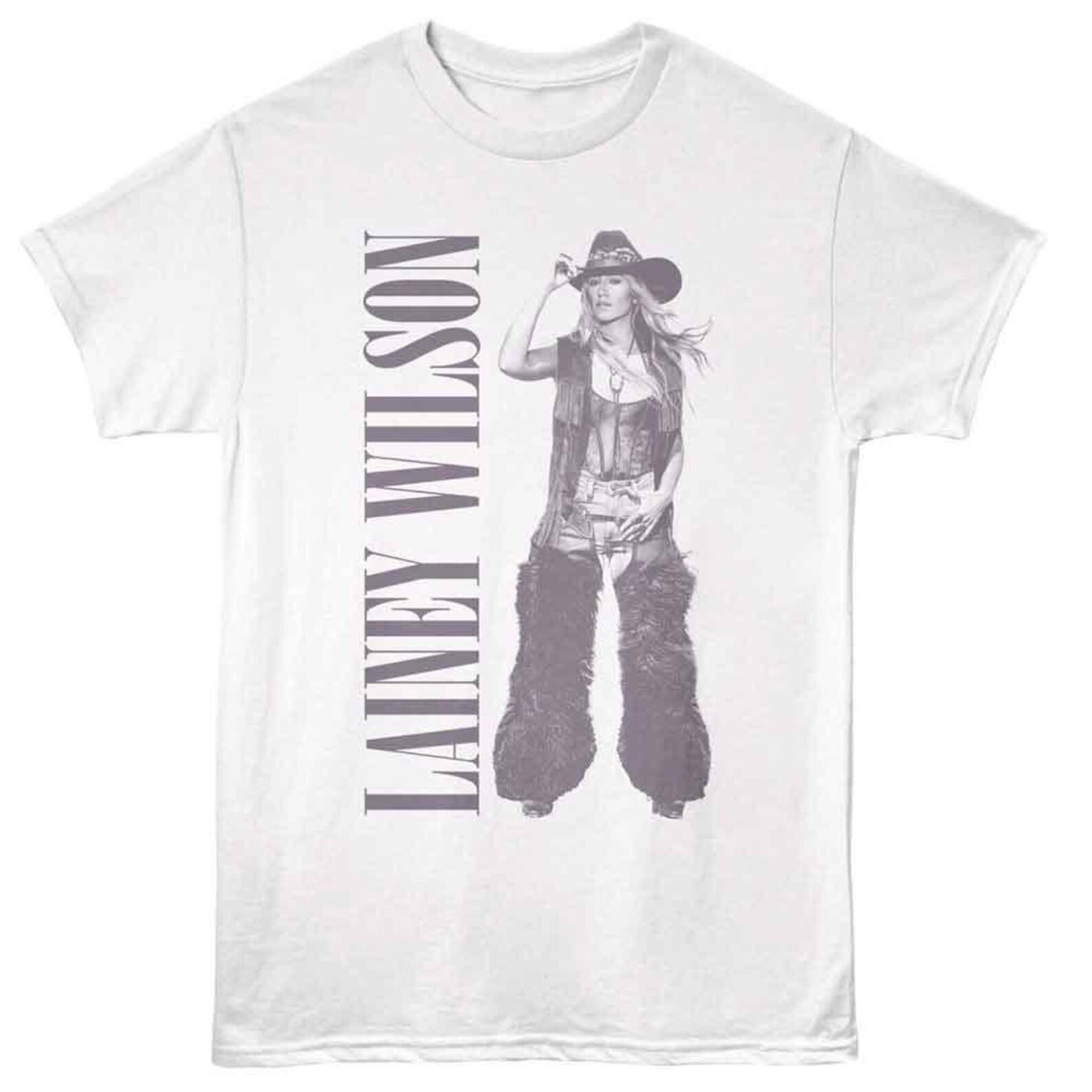 Lainey Wilson Cowgirl Outfit White T-Shirt L