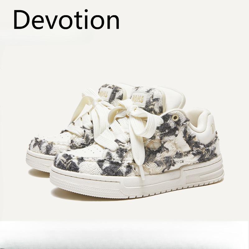 Bread Shoes Height-increasing Wear-resistant Low-top Shoes Casual Shoes Sneakers and Couple Shoes Devotion