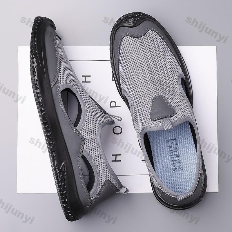 Fashion Men's Casual Shoes 2025 Summer New Breathable Mesh Comfortable Men Sandals Hollow Soft Bottom Lightweight Fashion Slip on Flats