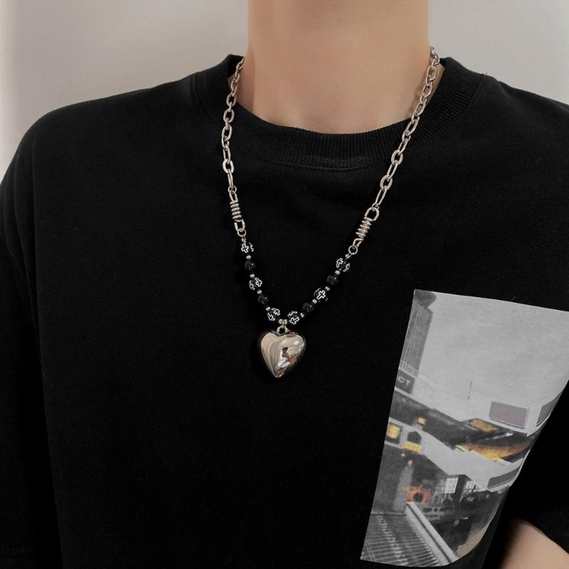 Fashion Sweet Cool Heart Pendant Necklace Choker Neck Chain Elegant Clavicle Chain Handmade Beaded Necklace Y2K Jewelry
