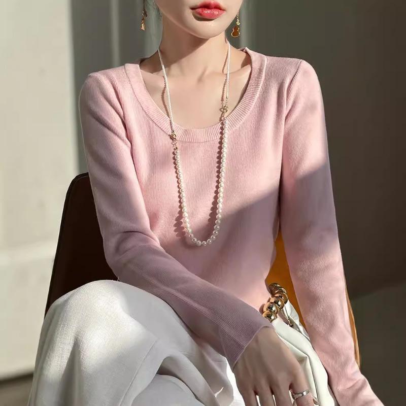 Fashion autumn and winter bottoming shirt, female slim-fit wool knitted sweater U-neck large neckline leaking collarbone low-neck sweater