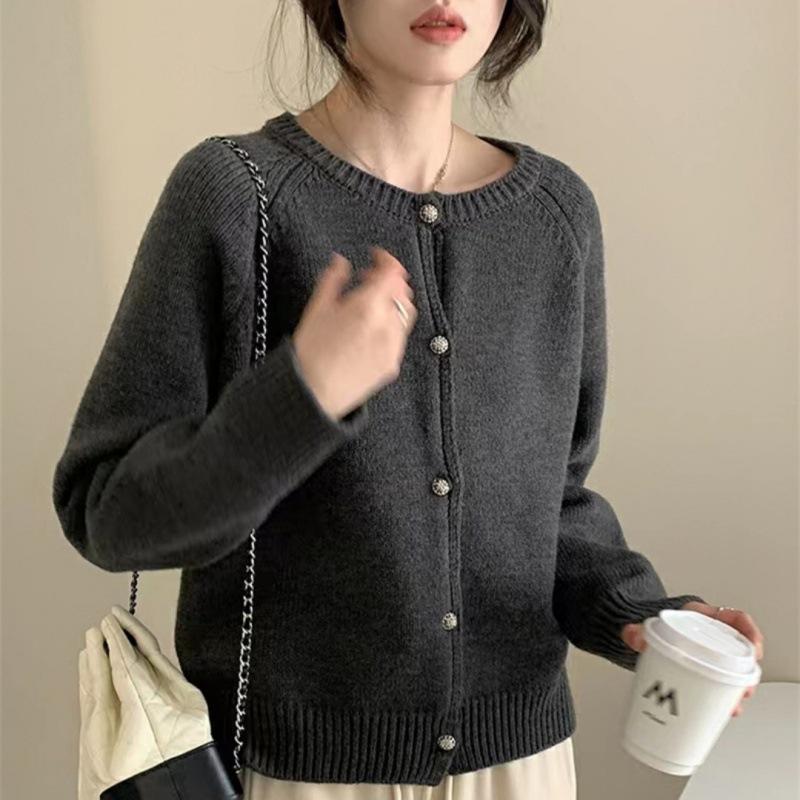Simple outer wear soft waxy sweater lazy wind spring and autumn fashion gentle solid color knitted cardigan round neck east gate
