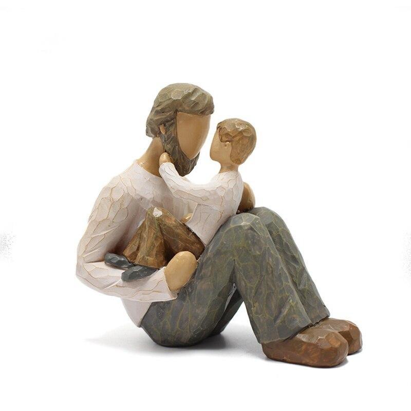 The Lifelike Appearance of the Father and Son Statues Is a Family Ornament Made of Sturdy Resin Material, Hand Drawn and Carved