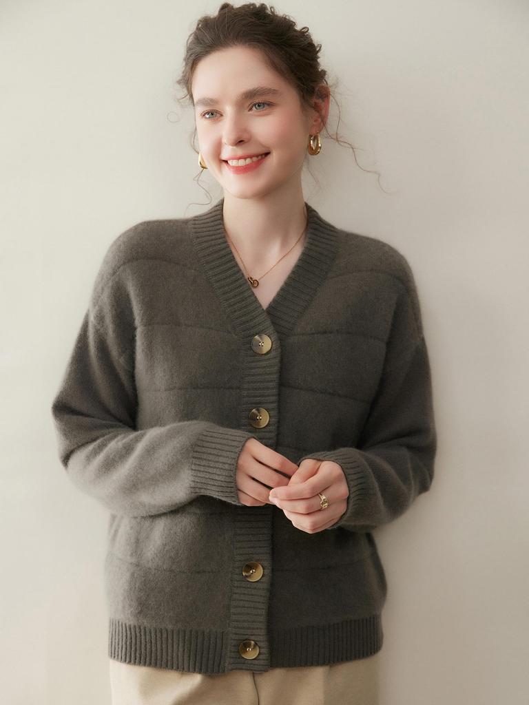 V-Neck Air Layer Cashmere Women's Knit Cardigan - Loose, Slimming, Single-Breasted Top