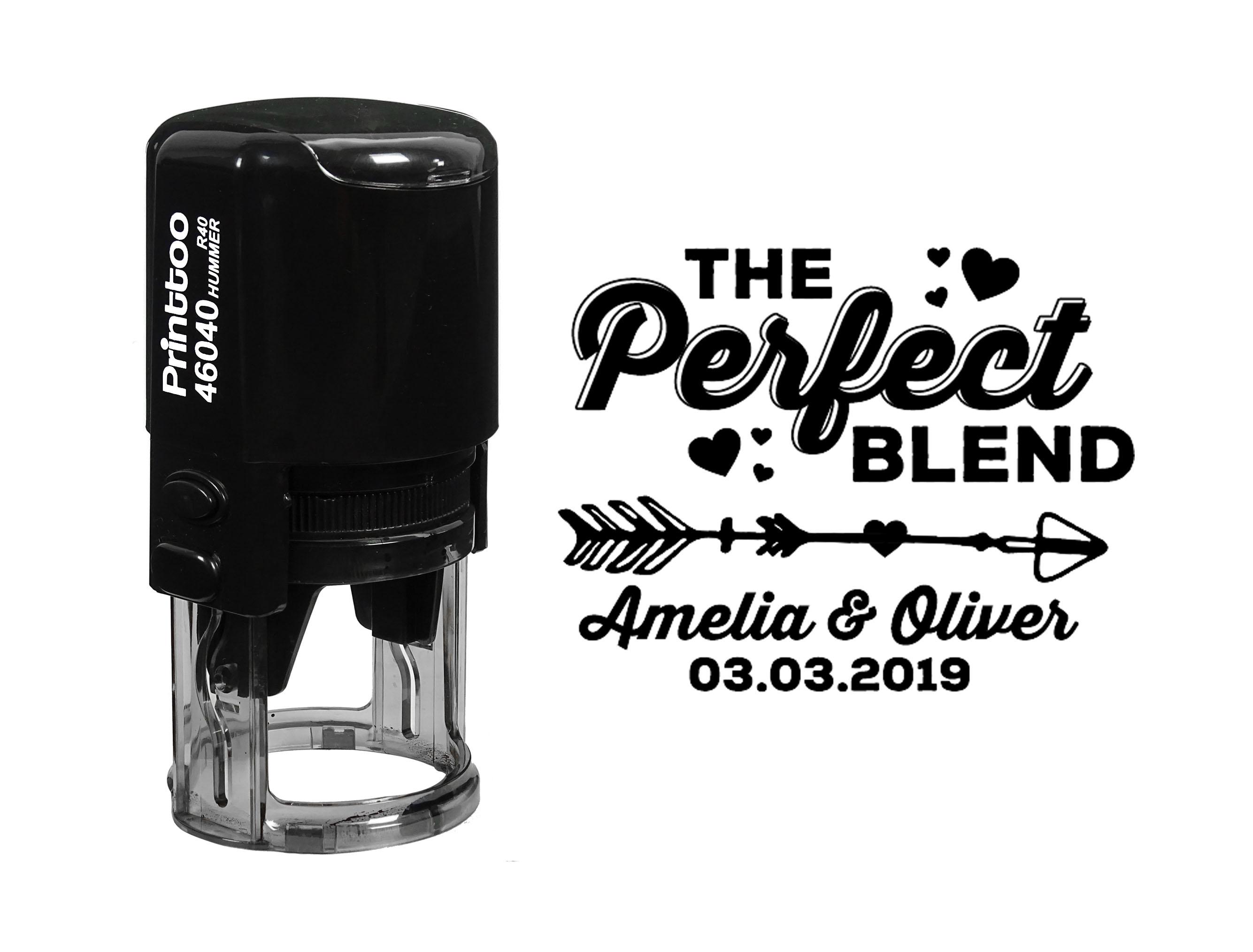 

Printtoo PersonalizedA Heavy Duty Black Self Inking Wedding Favor Round Rubber Stamp The Perfect Blend CustomA Stamper-40 40 mm Diameter чёрный