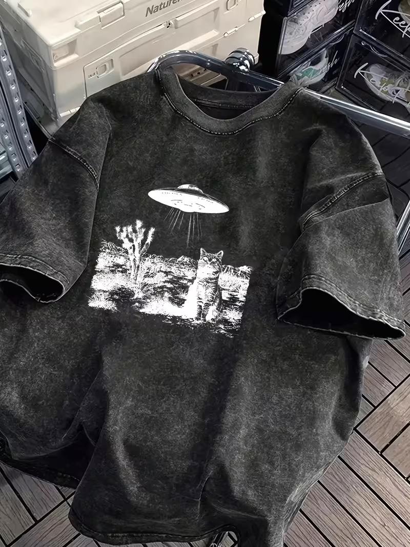 

Funny UFO Cat Abduction Graphic T Shirt Vintage Washed Distressed Oversized Tee Shirt for Cat Lovers Casual Streetwear S
