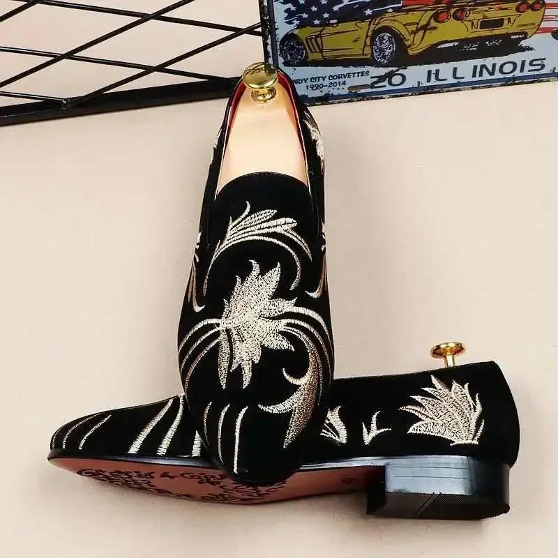 Fashion Men Shoe European American Matte Autumn Comfort Men Shoe Embroidery Loafers Fashion Barber Men Casual  Social  Male