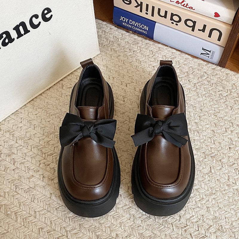 

Маленькие кожаные туфли на платформе, одинарные туфли, осень, бант на липучке, 2025, Мэри Джейн, юбка, женские, универсальные, новые, черные 39 коричневый