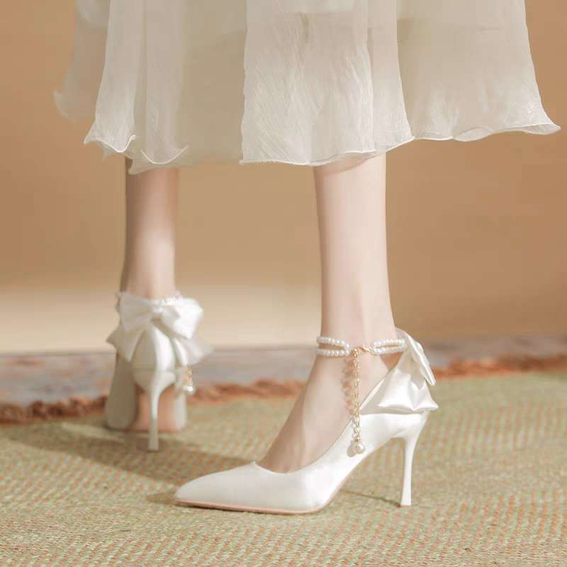 French white high heels women's 2025 autumn stiletto wedding shoes with skirt satin wedding shoes bow pointed single shoes