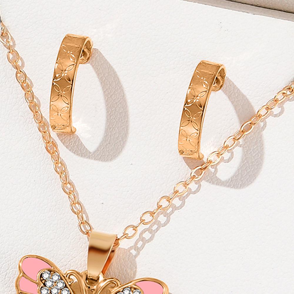 4 Piece Set Women Butterfly Patterns Fashionable High End Sweet Personalized Necklaces Rings Earrings Suitable For Party Gifts