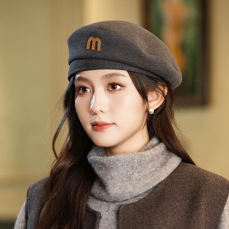 Retro M standard versatile solid color beret autumn and winter outdoor leisure windproof octagonal hat British style painter hat