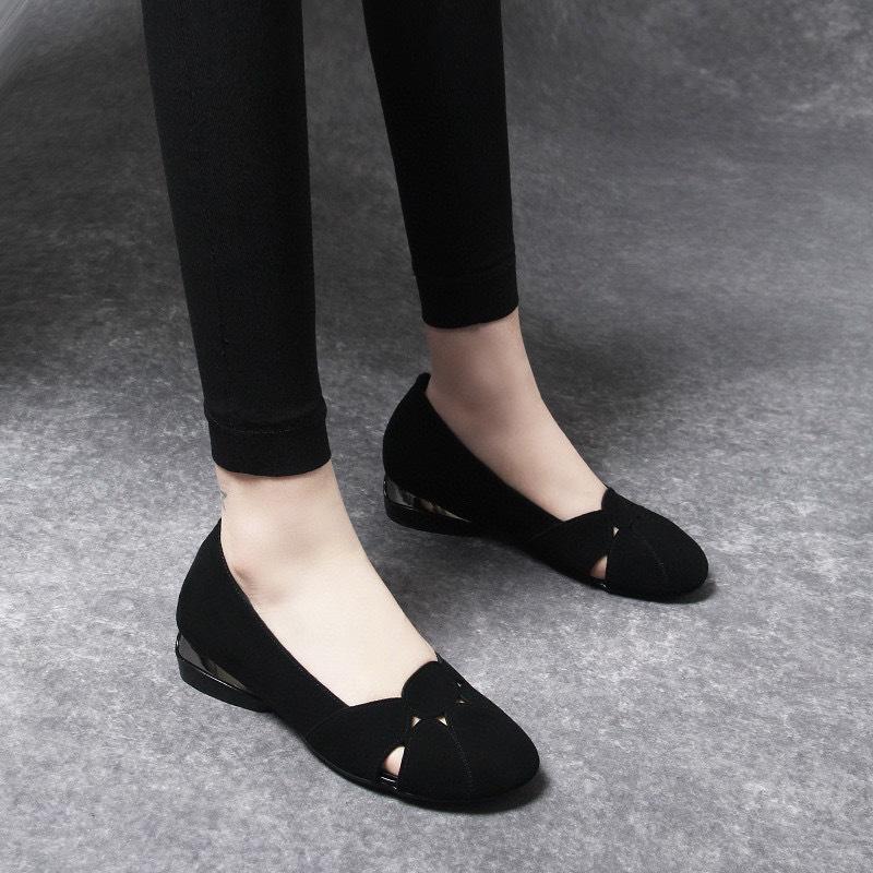 Flat Shoes Women's Spring New Round Head Shallow Mouth Hollow Single Shoes Black Sheepskin Low Heel Four-season Shoes