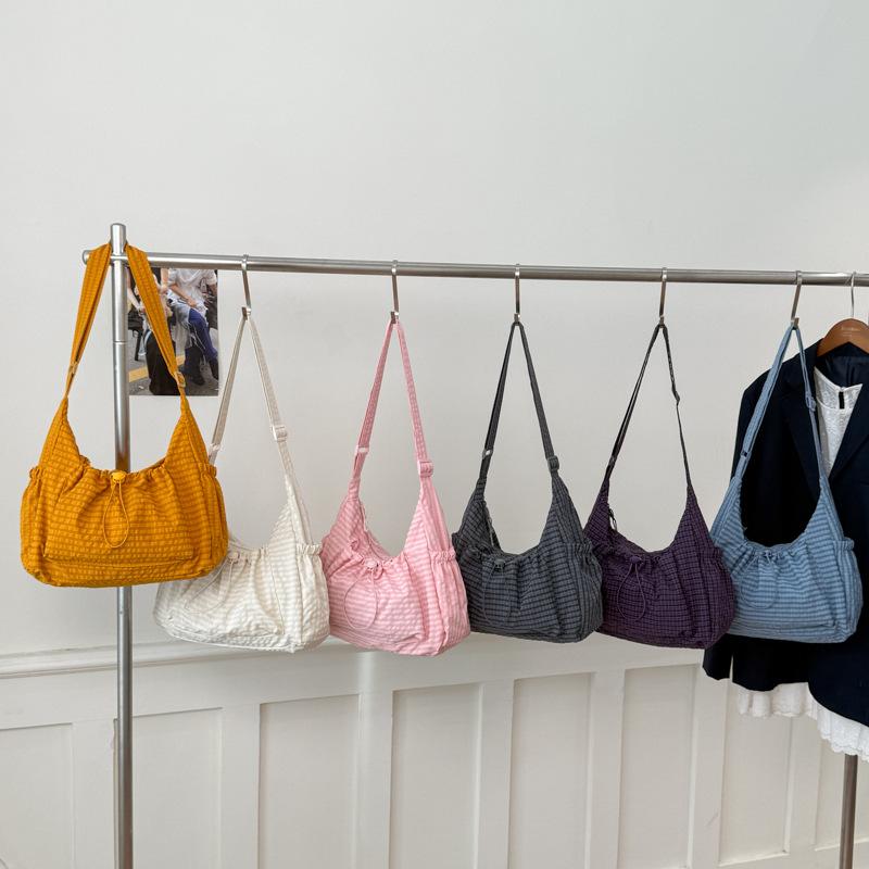 Trendy Korean Versatile Crossbody Bags Spring Casual Wrinkled Casual and Simple Shoulder Bags Spacious Lightweight Commuting Bag