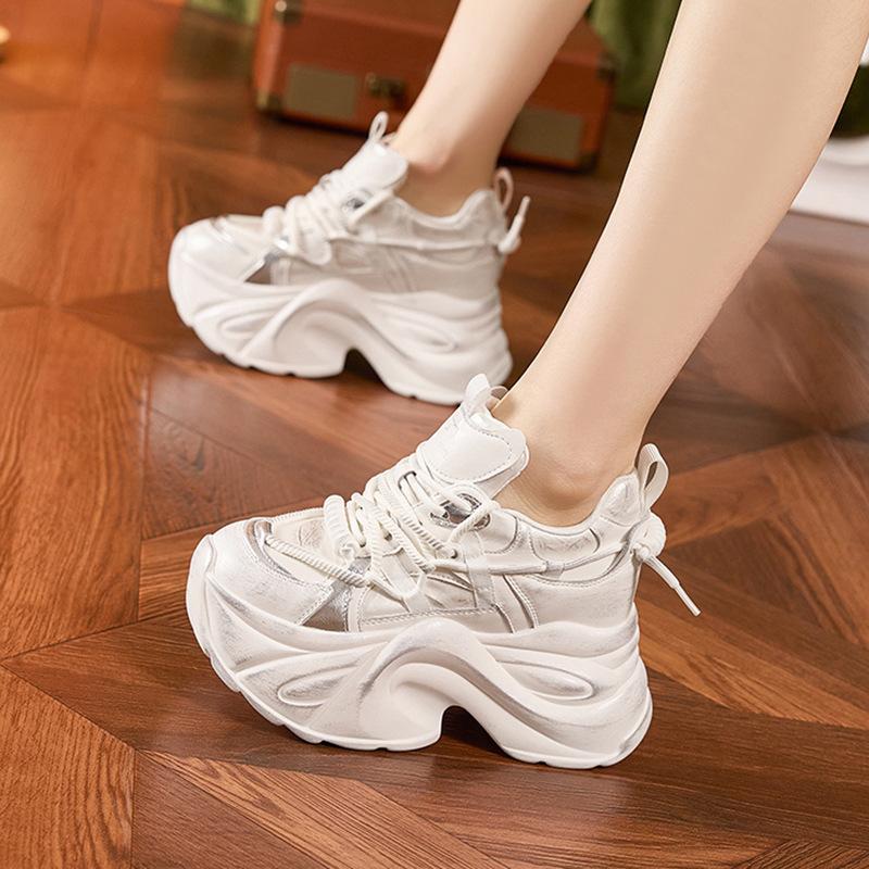 Inner Height Increase Dad Shoes Women's 2025 Spring New Versatile Platform Shoes Retro Old Dirty Shoes 9cm Women's Shoes