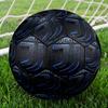 Futbalová lopta veľkosti 5 s tematikou Futbalového klubu Juventus, vhodná na halové aj vonkajšie zápasy, darček vhodný pre každého.