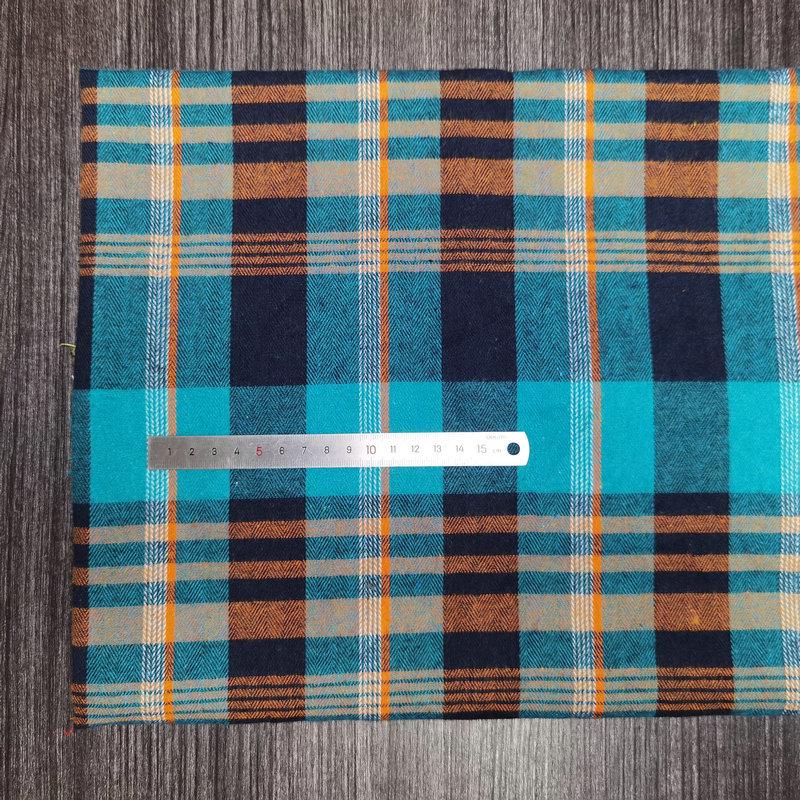 Spot Color-Woven Plaid Jacquard Fabric for Children's Autumn/Winter Brushed Polyester-Cotton Shirts