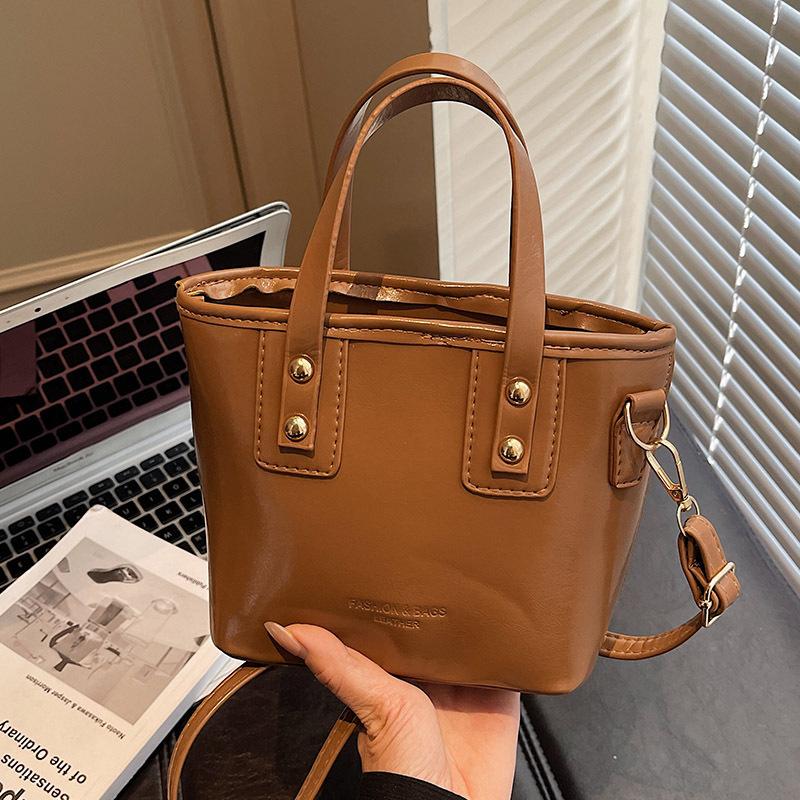 Fashionable Hand-held Simple Bucket Bag, Trendy and Fashionable Single-shoulder Crossbody Bag