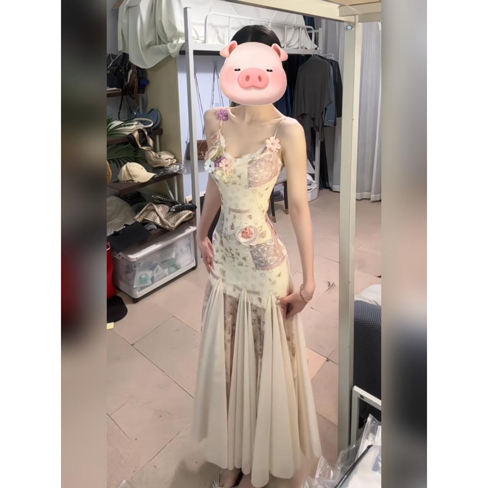 Beautiful Floral Mesh Suspender Dress, Women's Summer Seaside Vacation Waist, Beautiful Hip-wrapped Fishtail Dress