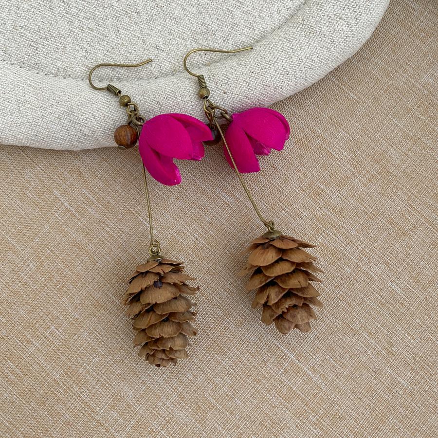 Bohemian Resort Style Hazelnut Flower Earrings: Luxurious & Fashionable Ear Hooks with Unique Design.
