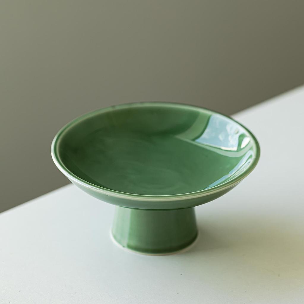 Elegant Ceramic Fruit & Dessert Plate with High Base – Luxurious Tableware for Cold Dishes