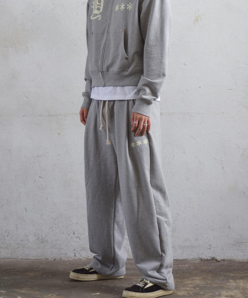 AMOU D-Star One Tuck Sweat Pants Gray