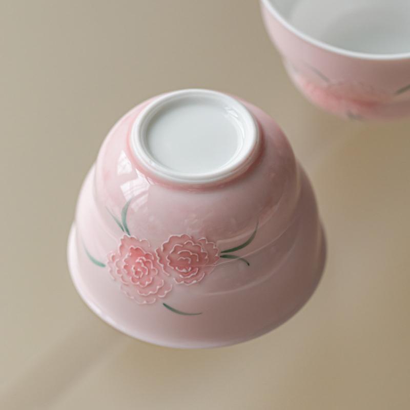 105ml Pink Glaze Pile Painting Flower Teacup Elegant Tea Bowl Sample Tea Cup Tea-tasting Fragrance Cup Chazhan Master Cups Cha