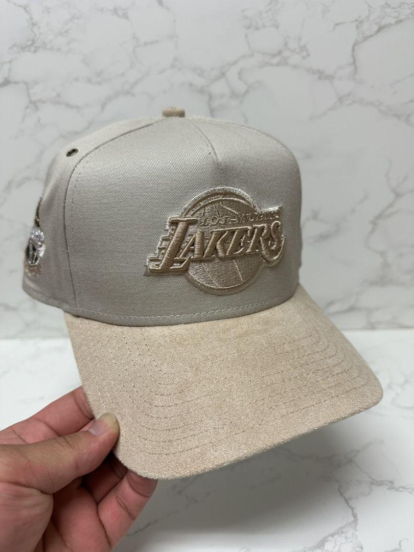 

[Б/У] Los Angeles Lakers 17 x Чемпионы Замшевая кожаная сумка на ремне