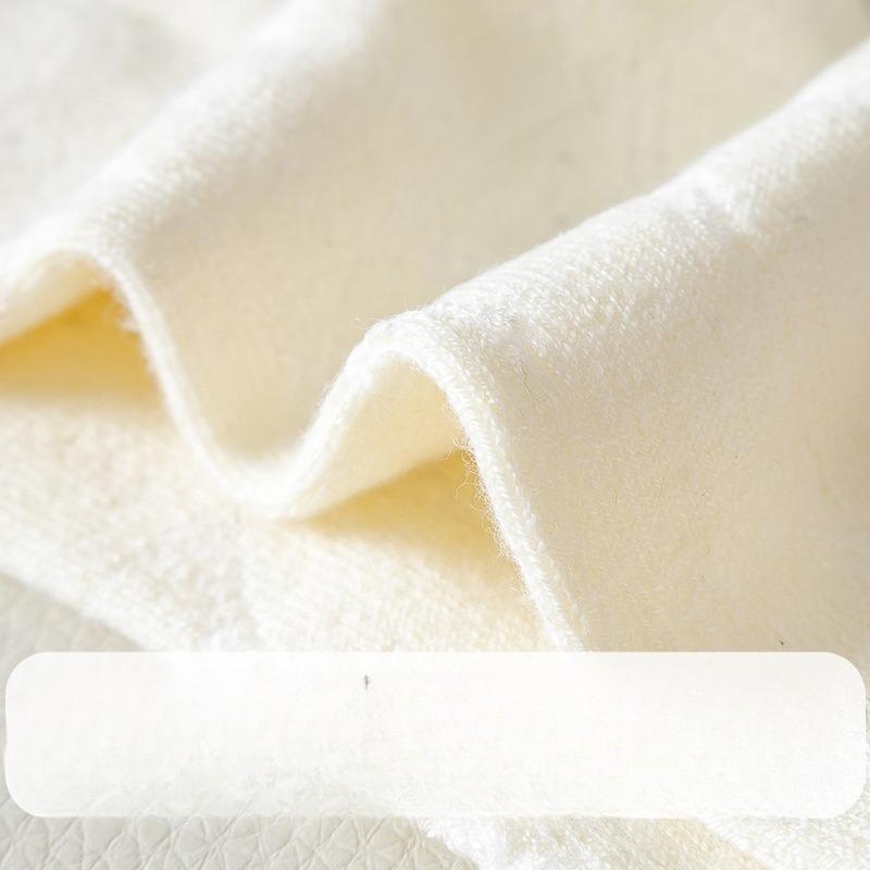 Fine Cashmere Mid-calf Socks for Women, Three-dimensional Dark Flower Bow, Warm Autumn and Winter Girls, Mother-of-pearl Boneless Pile Socks