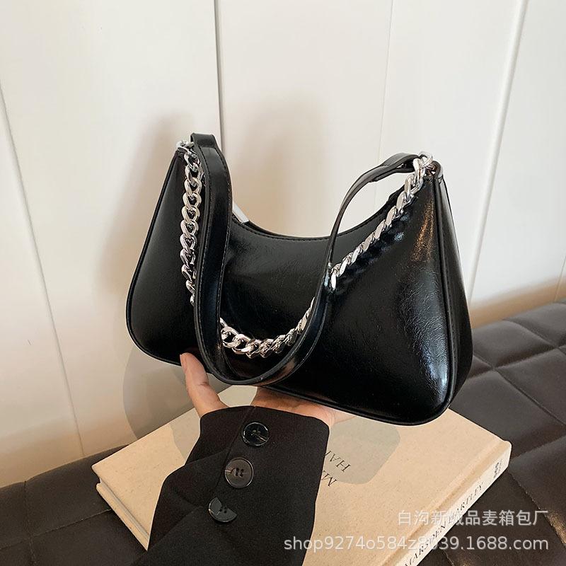 French Niche Fashion Light Luxury Chain Small Bag Women's 2025 New Trendy Temperament Versatile Underarm Crossbody Bag