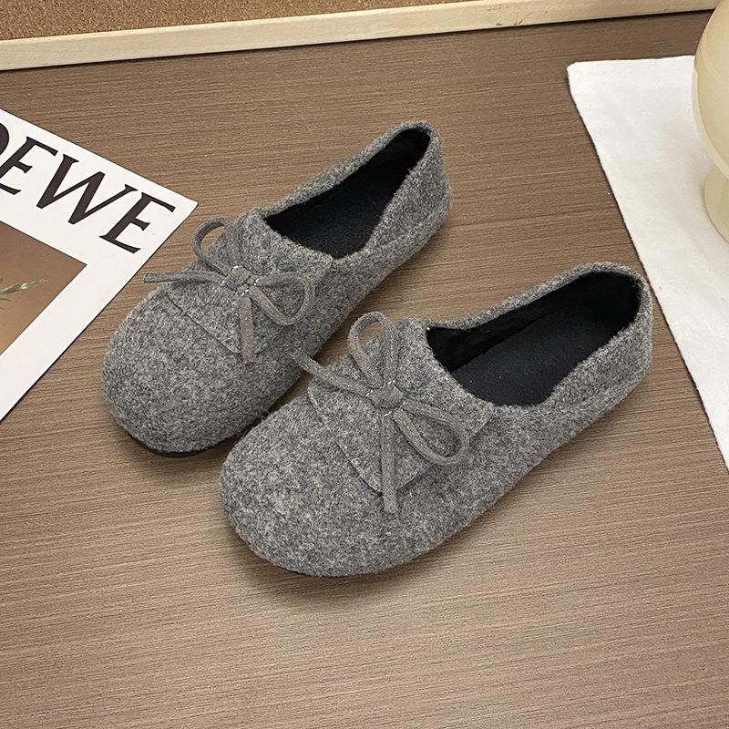 

Удобные пушистые туфли в иностранном стиле для женской верхней одежды 2025 новая осень и зима французский ретро темперамент на плоской подошве Мэри Джейн одинарные туфли 40 серый