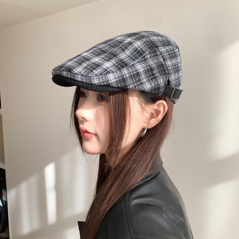 Ретро Клетчатая Кепка-Гаврош Японская Универсальная Беретка Осень и Зима Теплая и Эффектная Маленькая Литературная Кепка Газетчика Художника с Козырьком Adjustable