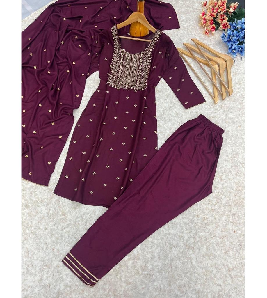 Beautiful Designer Rayon Suit Set and Dupatta Set Indian Women's Bollywood Party Wear Kurti