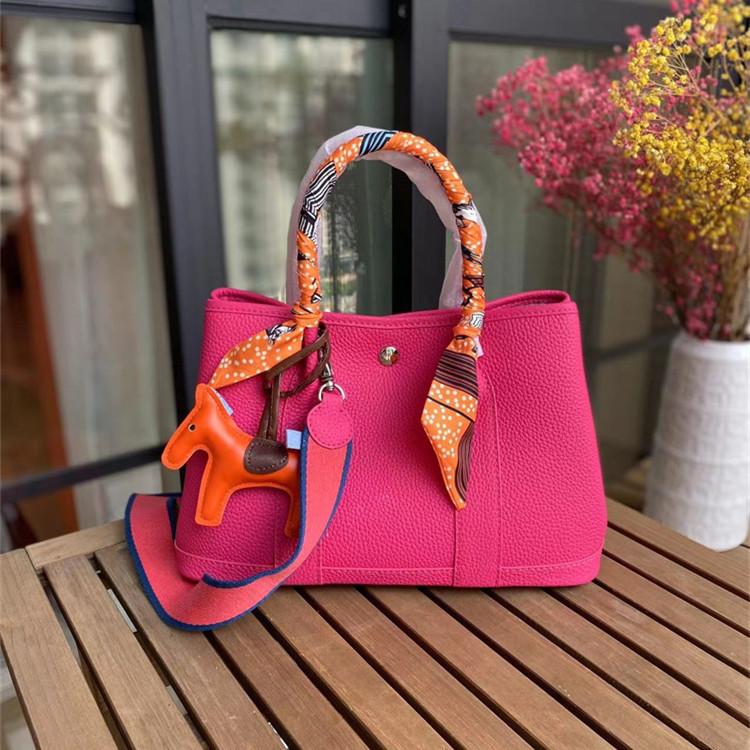 New Bag European and American Popular Women's Bag Garden Bag Canvas Shoulder Strap Portable Shoulder Messenger Bag Cowhide Bag