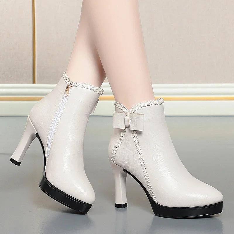 

Модные белые черные ботильоны на высоком каблуке женские 2024 с острым носком сохраняющие тепло элегантные короткие ботильоны женские украшение пряжкой на щиколотке 35 белый